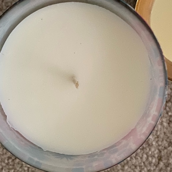 Lilly Pulitzer Candle and Diffuser Set - Picture 5 of 7